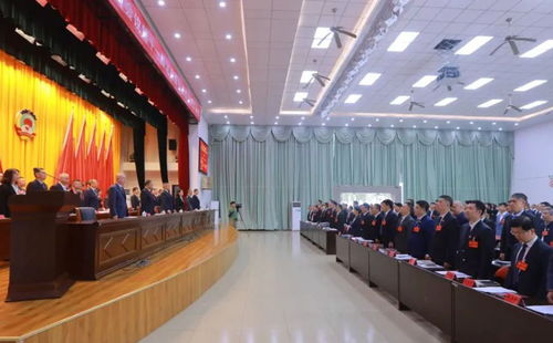 凝聚智慧力量 共繪發(fā)展藍圖——定安縣政協(xié)第十一屆委員會第三次會議開幕